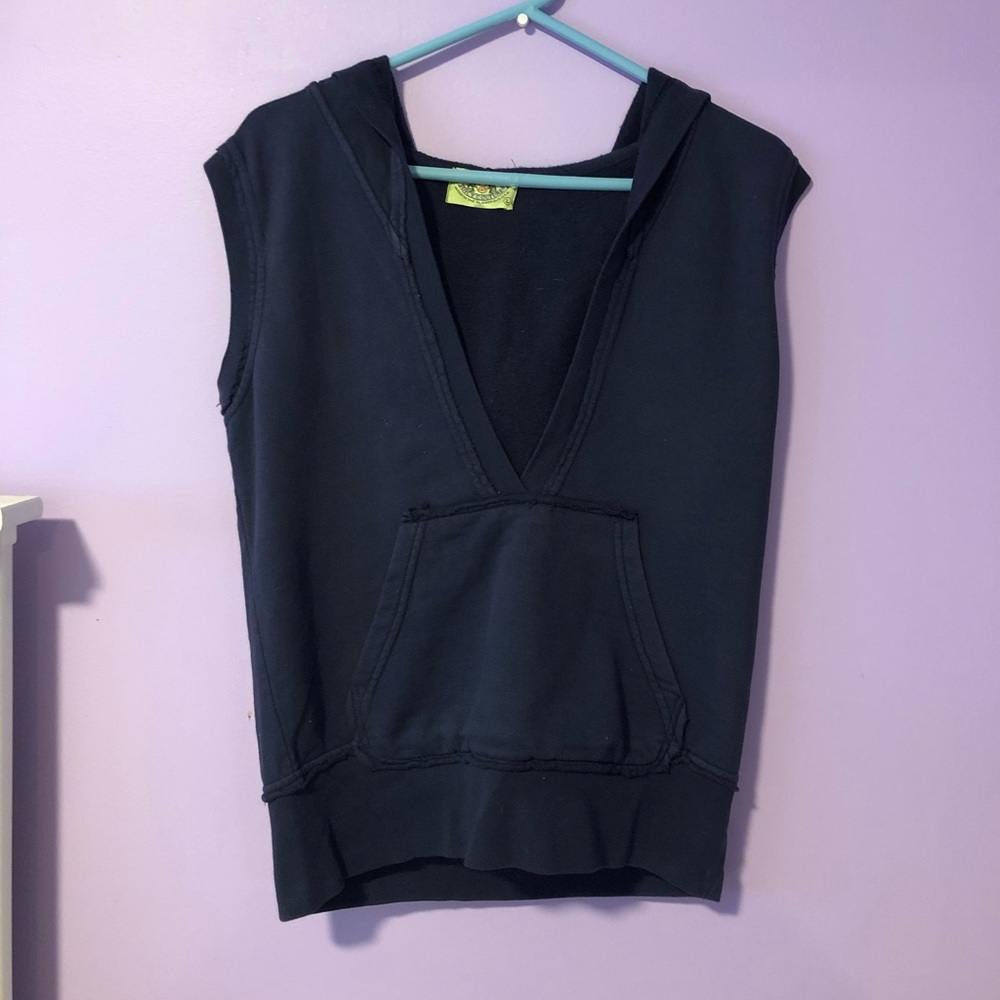 Juicy Couture Juniors Sleeveless Vneck Hoodie